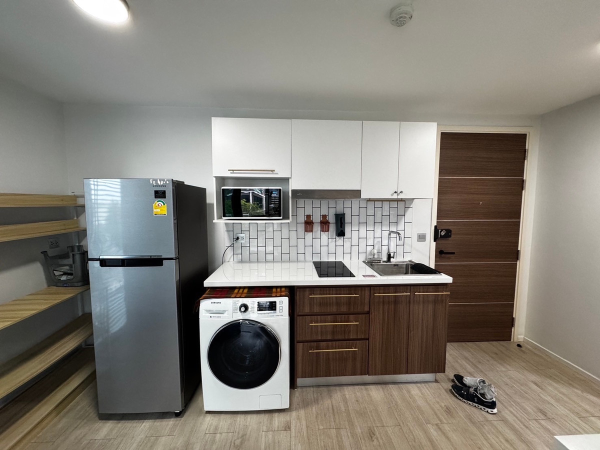 ขายคอนโดโชคชัย4 ลาดพร้าว71 : ขายคอนโด ห้องหัวมุม!! ใกล้ รถไฟฟ้า สถานีโชคชัย 4 ยินดีให้คำปรึกษา จองก่อนได้ก่อน✨แอทโมท ลาดพร้าว 71