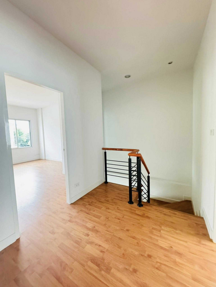 ให้เช่าทาวน์โฮมสมุทรปราการ สำโรง : ให้เช่า ทาวน์โฮม วิสต้าวิลล์ 180 148 ตรม 27 ตรว ใกล้วงแหวนกาญจนาภิเษกและทางด่วน