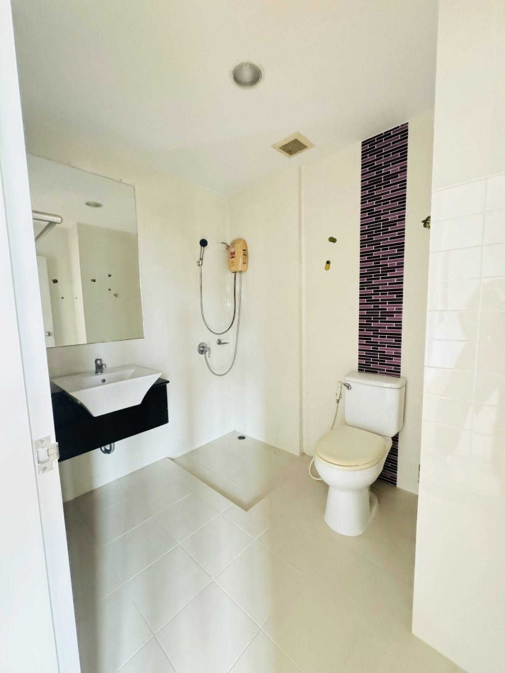 ให้เช่าทาวน์โฮมสมุทรปราการ สำโรง : ให้เช่า ทาวน์โฮม วิสต้าวิลล์ 180 148 ตรม 27 ตรว ใกล้วงแหวนกาญจนาภิเษกและทางด่วน