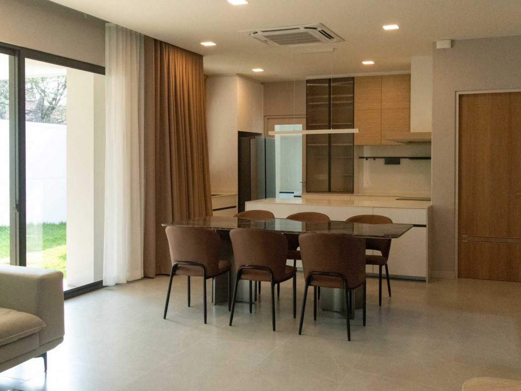 For RentHouseSamut Prakan,Samrong : Single house for rent, Mantana Bangna Km.15, 250 sq m, 1 rai 2 sq wah, near Mega Bangna.