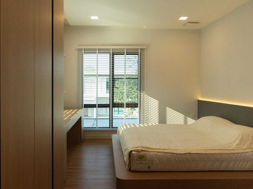 For RentHouseSamut Prakan,Samrong : Single house for rent, Mantana Bangna Km.15, 250 sq m, 1 rai 2 sq wah, near Mega Bangna.