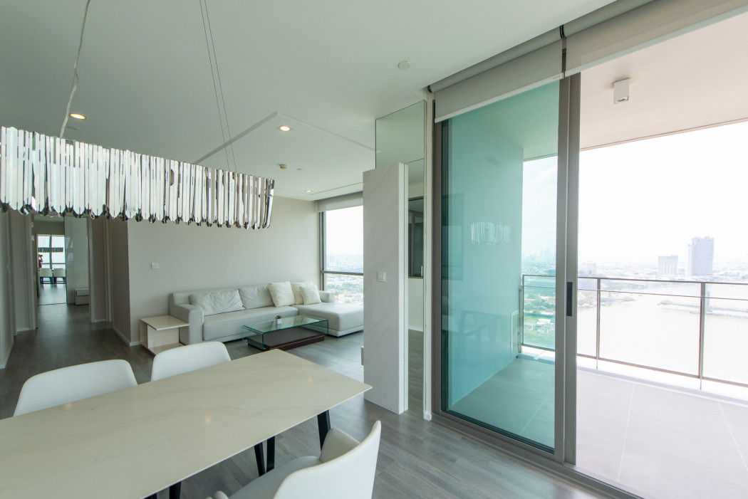 ขายคอนโดบางซื่อ วงศ์สว่าง เตาปูน : ขายคอนโดหรู 333 RIVERSIDE แถมเฟอร์ พร้อมอยู่ ติดแม่น้ำเจ้าพระยา  ขนาด 94 ตรม