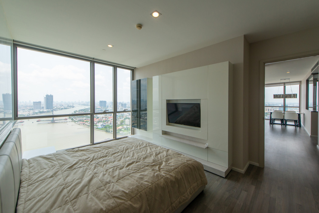 ขายคอนโดบางซื่อ วงศ์สว่าง เตาปูน : ขายคอนโดหรู 333 RIVERSIDE แถมเฟอร์ พร้อมอยู่ ติดแม่น้ำเจ้าพระยา  ขนาด 94 ตรม