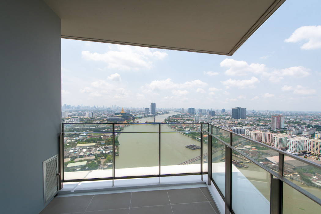 ขายคอนโดบางซื่อ วงศ์สว่าง เตาปูน : ขายคอนโดหรู 333 RIVERSIDE แถมเฟอร์ พร้อมอยู่ ติดแม่น้ำเจ้าพระยา  ขนาด 94 ตรม