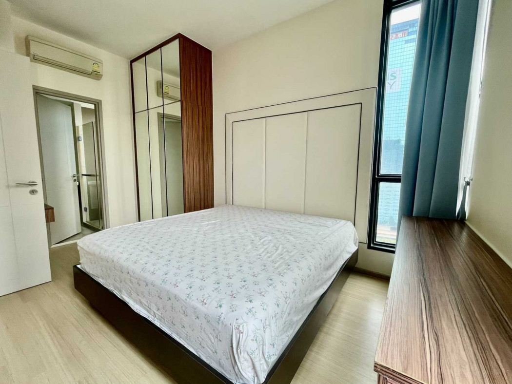 For SaleCondoRama9, Petchburi, RCA : Condo for sale: The Capital Ekamai-Thonglor, 45 sq m, near Rama 9 expressway entrance/exit.