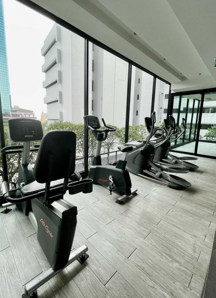 For SaleCondoRama9, Petchburi, RCA : Condo for sale: The Capital Ekamai-Thonglor, 45 sq m, near Rama 9 expressway entrance/exit.