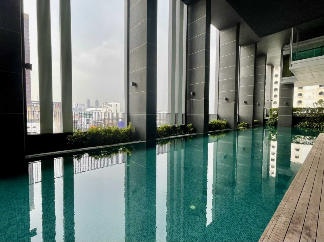 For SaleCondoRama9, Petchburi, RCA : Condo for sale: The Capital Ekamai-Thonglor, 45 sq m, near Rama 9 expressway entrance/exit.