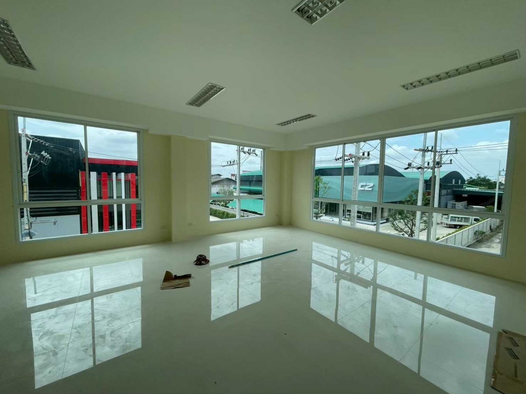 For SaleFactoryPhutthamonthon, Salaya : Factory for sale, purple zone (industrial area), 845 sq m, 1 rai, near Big C Omyai.