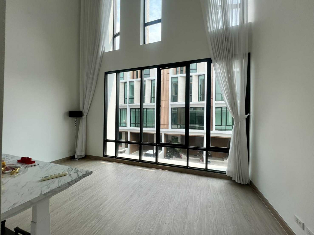 ให้เช่าทาวน์โฮมสะพานควาย จตุจักร : ให้เช่า ทาวน์โฮม ดิ ออเธอร์ รัชดา 32 227 ตรม 20 ตรว ใกล้ MRT ลาดพร้าว.