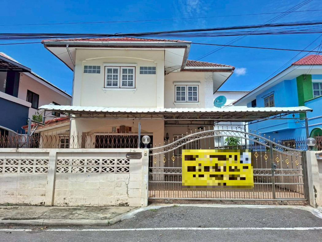 For RentHouseNonthaburi, Bang Yai, Bangbuathong : Single house for rent, unfurnished, Soi Rungruang 6, 54 square wah, 4 bedrooms, 2 bathrooms. Near Central Westgate, Bang Yai.