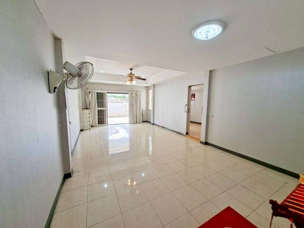 ให้เช่าบ้านนนทบุรี บางใหญ่ บางบัวทอง : ให้เช่าบ้านเดี่ยว บ้านเปล่าไม่มีเฟอร์ ช.รุ่งเรือง 6 เนื้อที่ 54 วา 4นอน 2น้ำ ใกล้เซ็นทรัลเวสต์เกต บางใหญ่