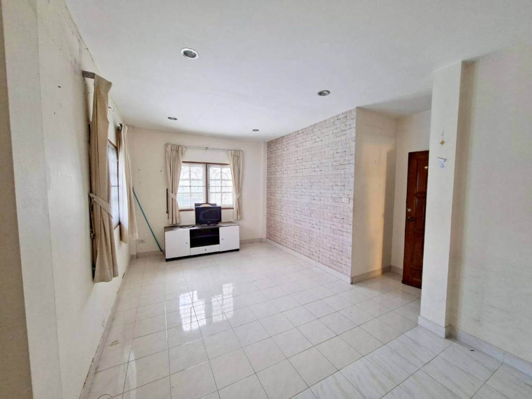 ให้เช่าบ้านนนทบุรี บางใหญ่ บางบัวทอง : ให้เช่าบ้านเดี่ยว บ้านเปล่าไม่มีเฟอร์ ช.รุ่งเรือง 6 เนื้อที่ 54 วา 4นอน 2น้ำ ใกล้เซ็นทรัลเวสต์เกต บางใหญ่