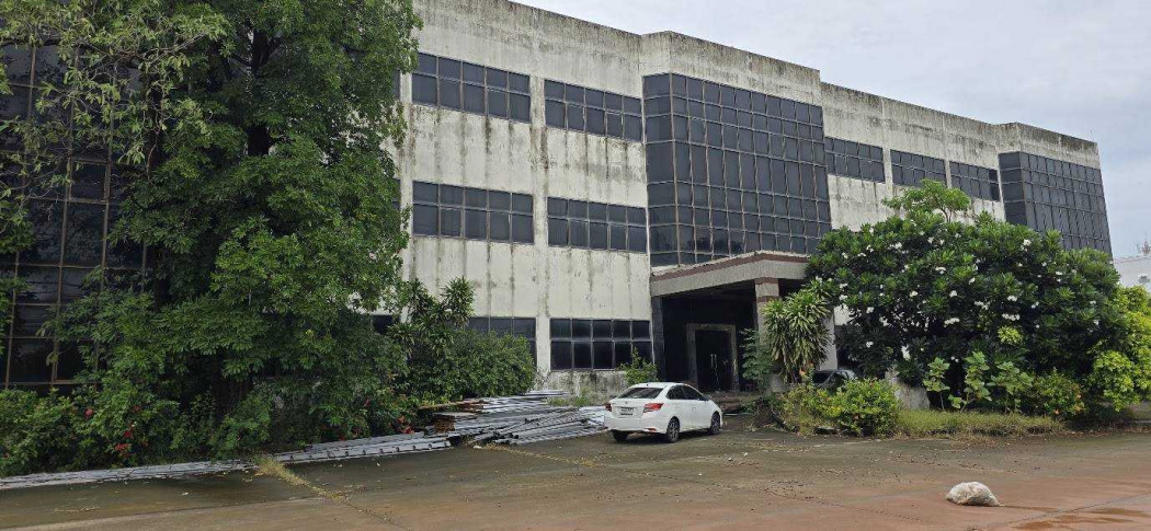 For SaleFactorySamut Prakan,Samrong : Factory for sale, zoned purple, with office building (7200 sq m), 120 rai 1 sq wah.