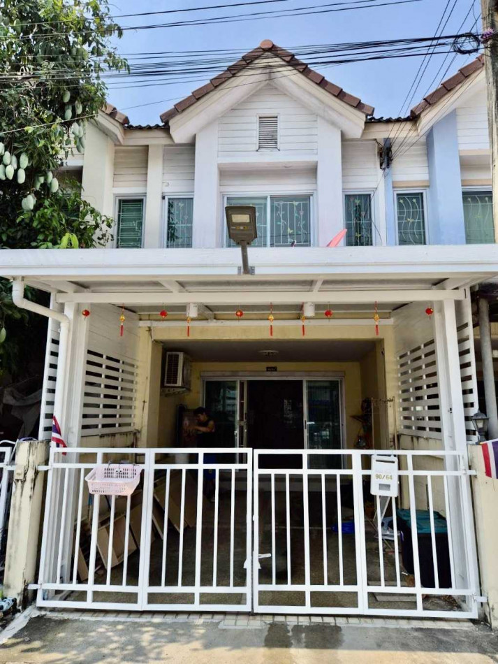 ขายทาวน์โฮมเกษตรศาสตร์ รัชโยธิน : ขาย ทาวน์โฮม กลอรี่เฮ้าส์ รามอินทรา 65 100 ตรม 16 ตรว ใกล้โรงเรียนสุขฤทัย