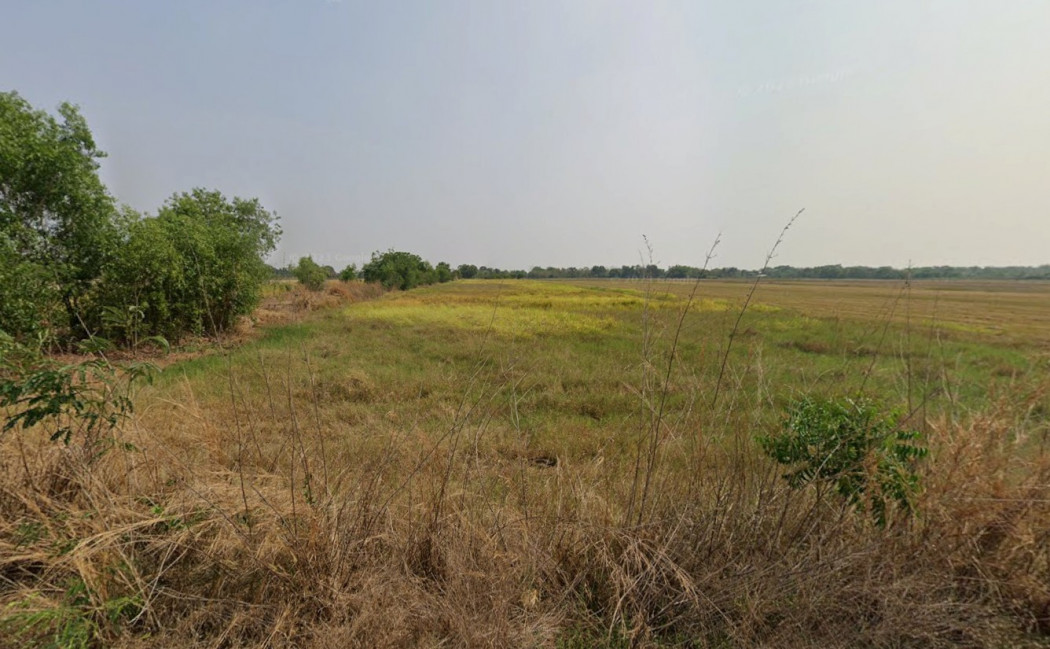 For SaleLandChachoengsao : Land for sale in Bang Nam Priao, roadside plot 2-1-18 rai and inner plot 341 sq.w., near Wat Bang Sai