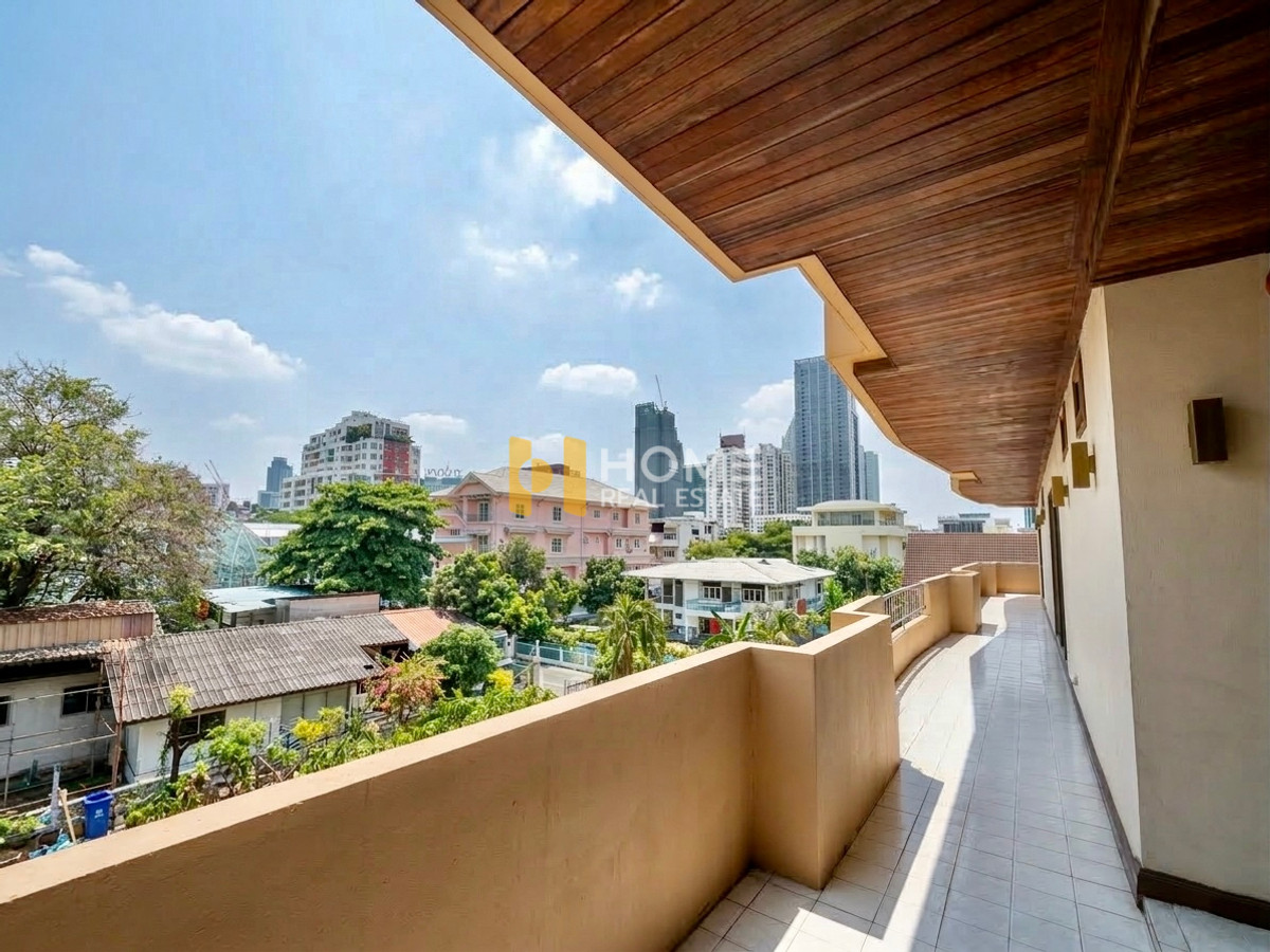 ขายอารีย์ อนุสาวรีย์ : 🔥 HOT DEAL อพาร์ตเมนต์ 5 ชั้น ใจกลางอารีย์ ห้องกว้างวิวดี / อพาร์ตเมนต์ 5 ชั้น ซอยอารีย์ 5 / 20 ห้องนอน (ขาย), Apartment Soi 5 floors Ari 5 / 20 Bedrooms (FOR SALE) BNS006