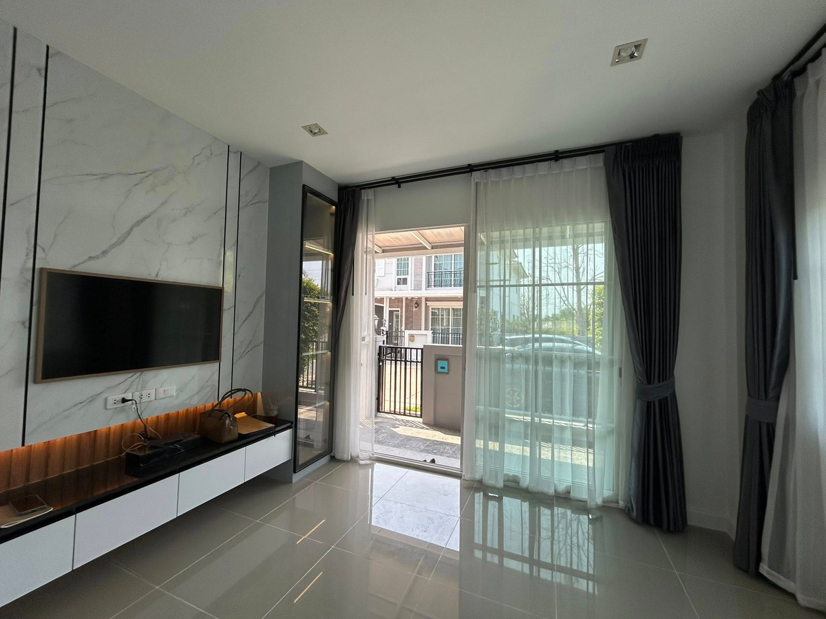 ขายบ้านเชียงราย :  บ้านเดี่ยวเชียงรายGolden Village เชียงราย  ขาย 6.5 ลบ.หรือให้เช่า  เพียง 27,000 บาท/เดือน เท่านั้น