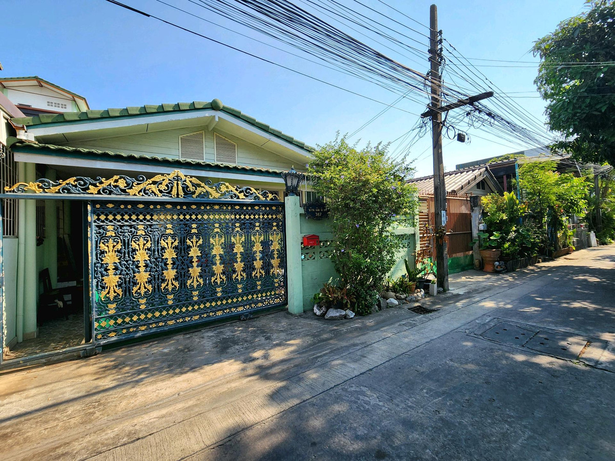 ขายบางซื่อ วงศ์สว่าง เตาปูน : บ้านชั้นเดี่ยว ทำเลบางซื่อ ใกล้ตลาด ใกล้โรงเรียนโยธินบูรณะ