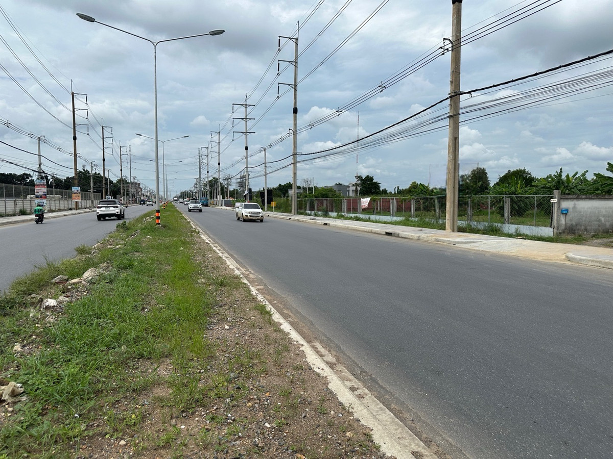 ให้เช่าที่ดินปทุมธานี รังสิต ธรรมศาสตร์ : ให้เช่าที่ดิน 8 ไร่ 257 ตรว. ทำเลทอง ถนนลำลูกกา-ธัญบุรี (ปท 3004)  ปทุมธานี 