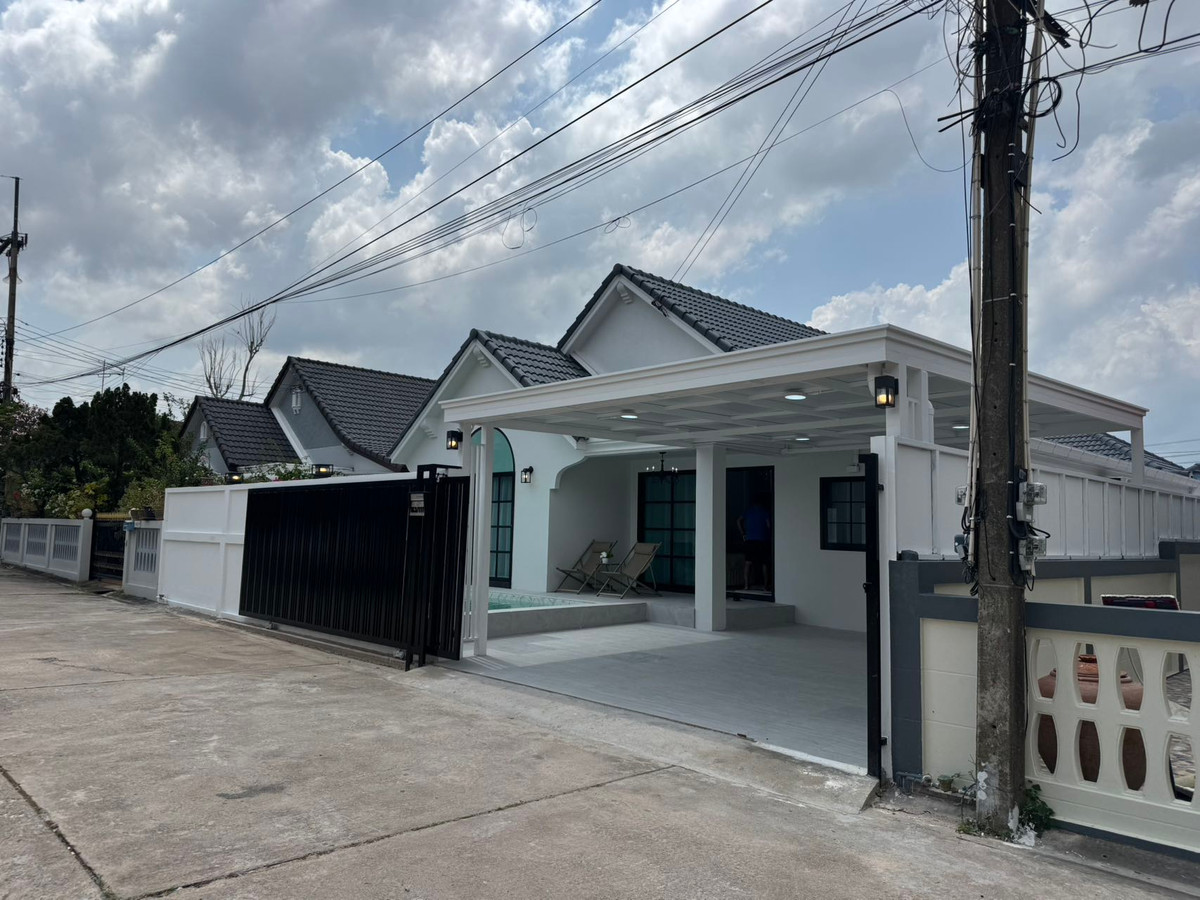 ขายบ้านพัทยา บางแสน ชลบุรี สัตหีบ : บ้านเดี่ยว หมู่บ้านเพิ่มทรัพย์ / 4 ห้องนอน (ขาย), House Permsab Village / 4 Bedrooms (FOR SALE) BEWN150