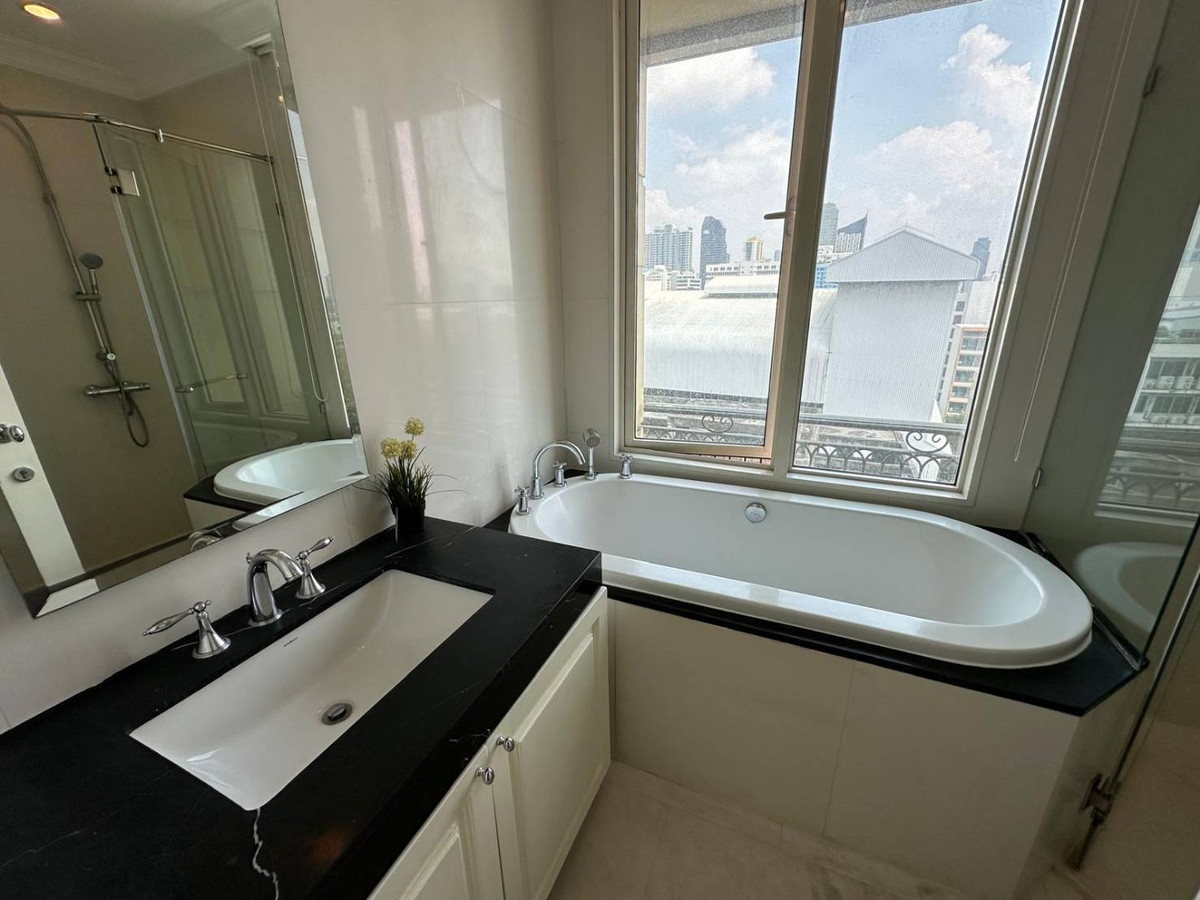 For RentCondoSukhumvit, Asoke, Thonglor : For rent: 2 bedrooms, 2 bathrooms, Royce Private Residence | Royce Private Residences