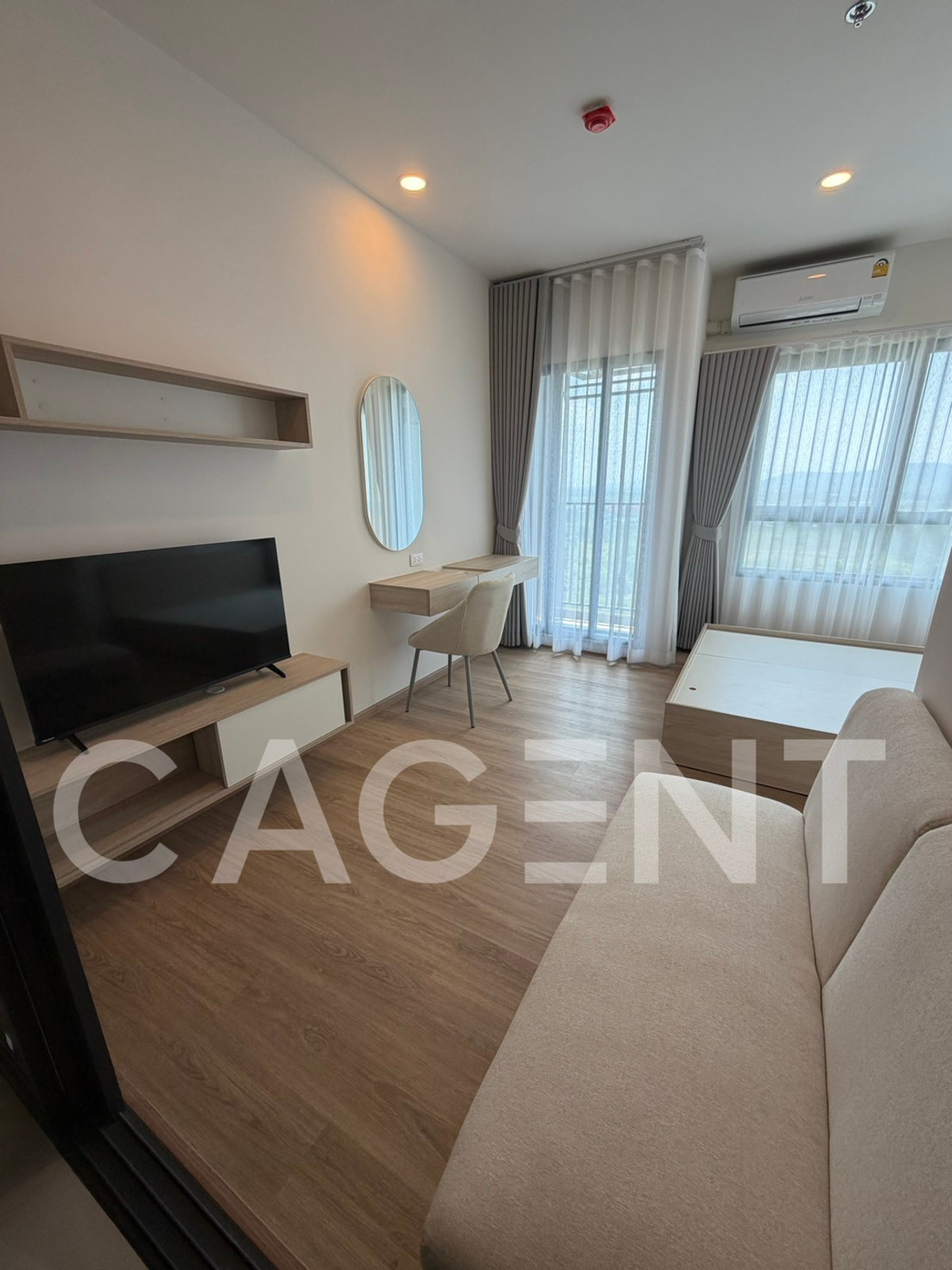 For RentCondoKoh Samui, Surat Thani : For rent: Escent Ville Surat Thani project, next to Central Surat Thani. Ready to move in, new project, high-rise building.