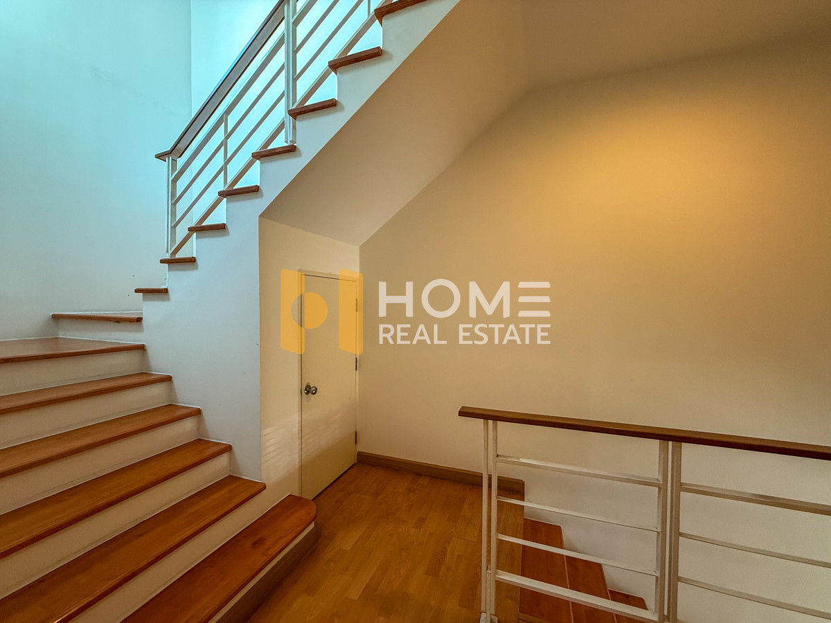 For SaleTownhomePattanakan, Srinakarin : Baan Klang Muang S Saint Srinakarin / 4 Bedrooms (FOR SALE) GNG046