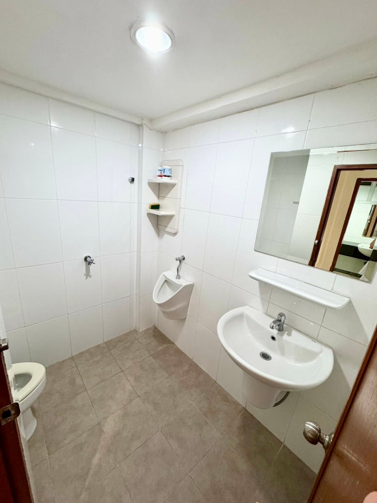 ให้เช่าสำนักงานราชเทวี พญาไท : ให้เช่า พื้นที่สำนักงาน ชิดลม เพชรบุรีตัดใหม่ อาคาร เอส กรุ๊ป 110 ตร.ม. ใจกลางเมือง ใกล้ BTS ชิดลม