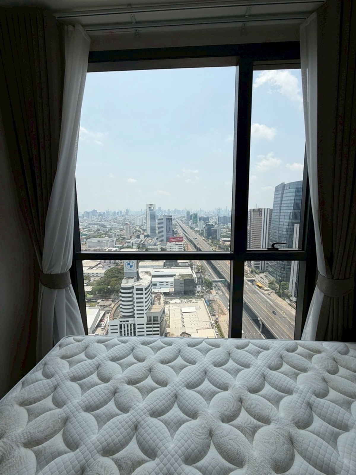 ให้เช่าคอนโดสะพานควาย จตุจักร : ให้เช่า เดอะ ไพรเวซี่ จตุจักร วิวยอดฮิต รีบจองเลย