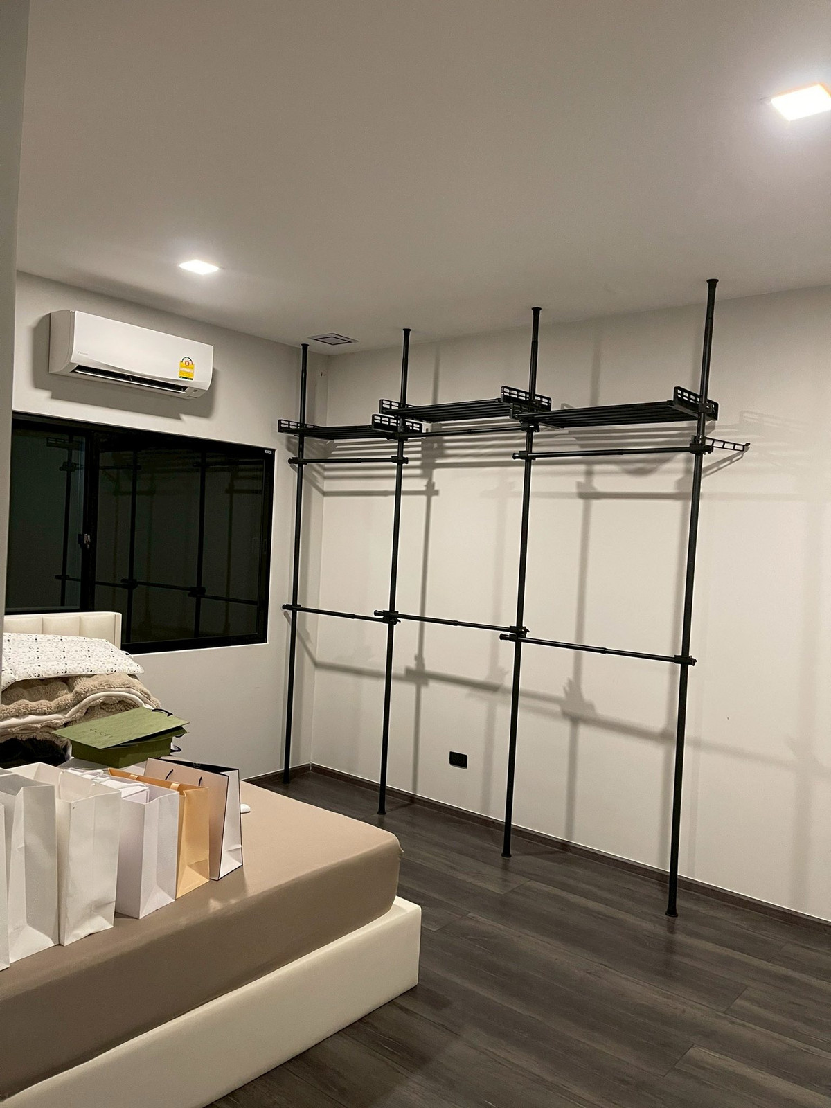 ขายบ้านบางนา แบริ่ง ลาซาล : วีเว่ บางนา กม.7 / 3 ห้องนอน (ขาย), VIVE Bangna Km.7 / 3 Bedrooms (FOR SALE) YOK137