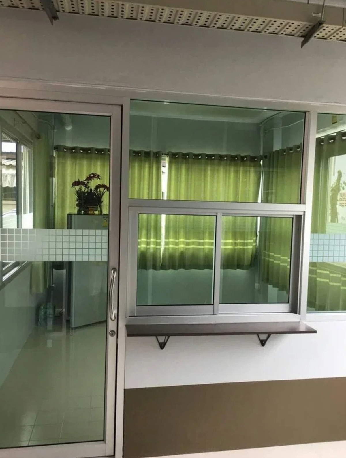 ขายกิจการโรงแรม & กิจการอพาร์ตเมนต์ศรีราชา แหลมฉบัง บ้านบึง : ขายตึกอพาร์ทเม้น ศรีราชา ชลบุรี ใกล้ ม.เกษตร 900 เมตร 