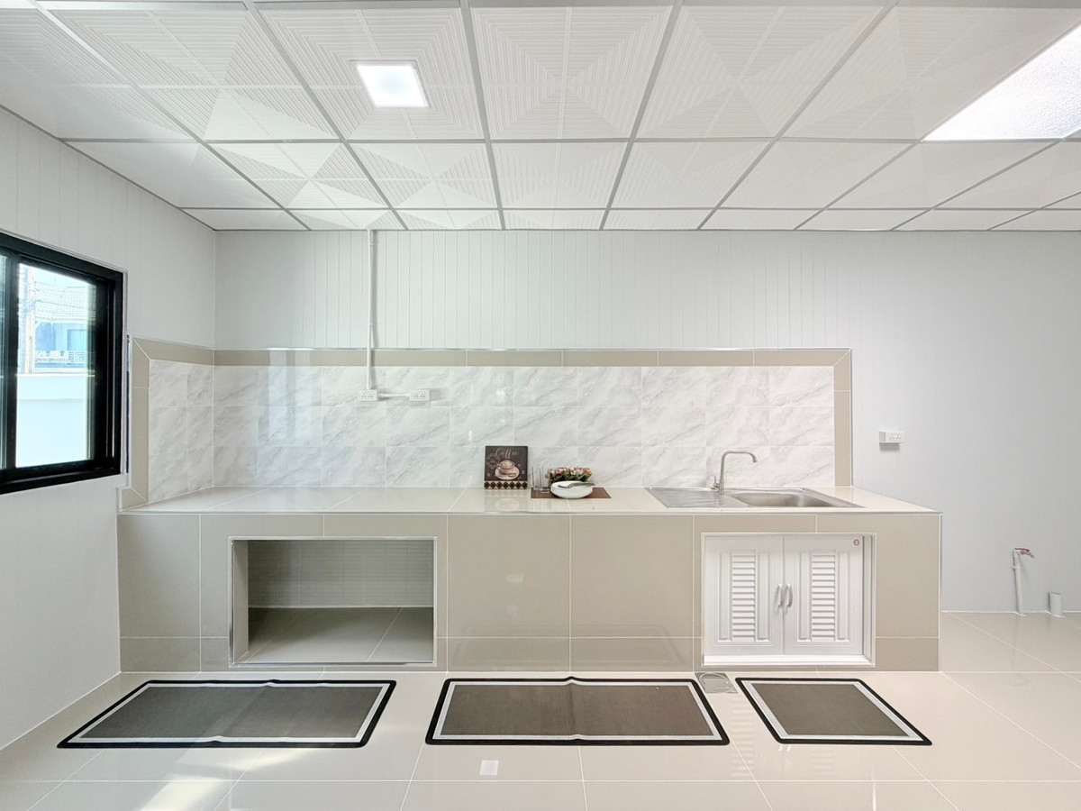 ขายนนทบุรี บางใหญ่ บางบัวทอง : ขายบ้านแฝด พฤกษา 14A หลังมุมติดสวน 53.3 ตร.ว. 5 นอน ครัวกว้าง ฟรีโอน