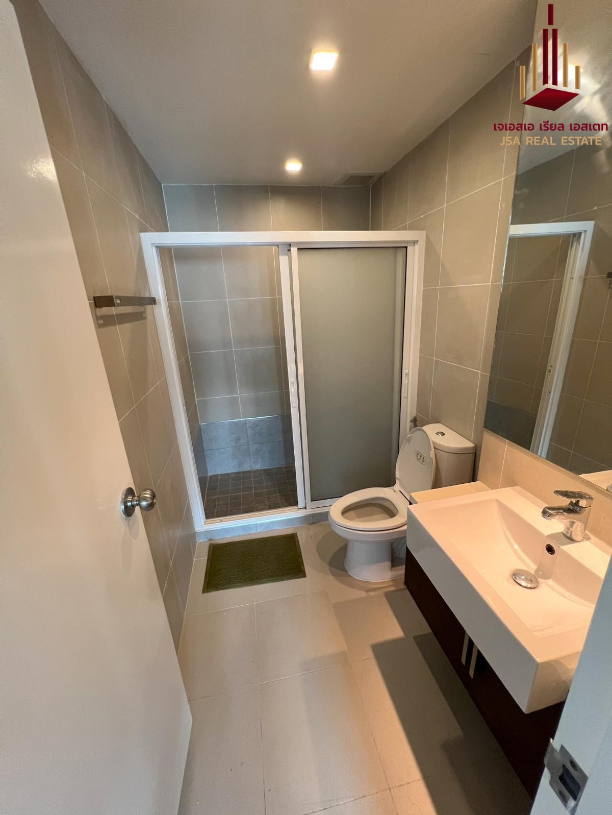 For RentCondoSukhumvit, Asoke, Thonglor : ✨ For Rent: Noble Remix Condo ✨ 💰 Only 50,000 THB/month