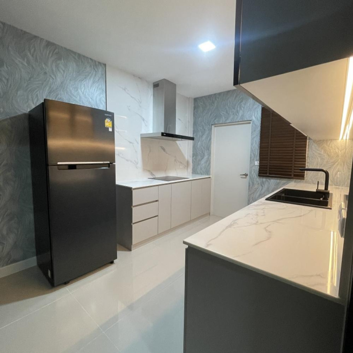 ให้เช่าสมุทรปราการ สำโรง : 🏡Grande Pleno Mega Bangna แกรนด์ พลีโน่ เมกา บางนา ติดทางด่วนวงแหวนกาญจนา ถนนบางนา-ตราด  ห้างสรรพสินค้า เมกา โรงเรียนนานาชาติคอนคอร์เดียน  โรงเรียนราชวินิตบางแก้ว สนามบินสุวรรณภูมิ