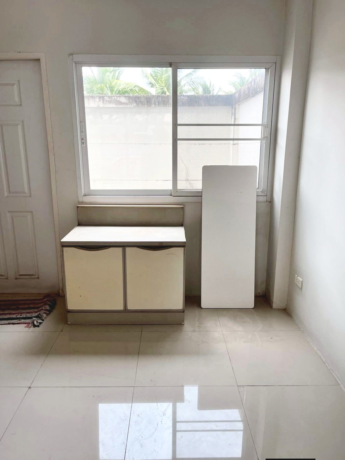 For RentHome OfficeBang kae, Phetkasem : For rent/sale, 3-story home office, good location.