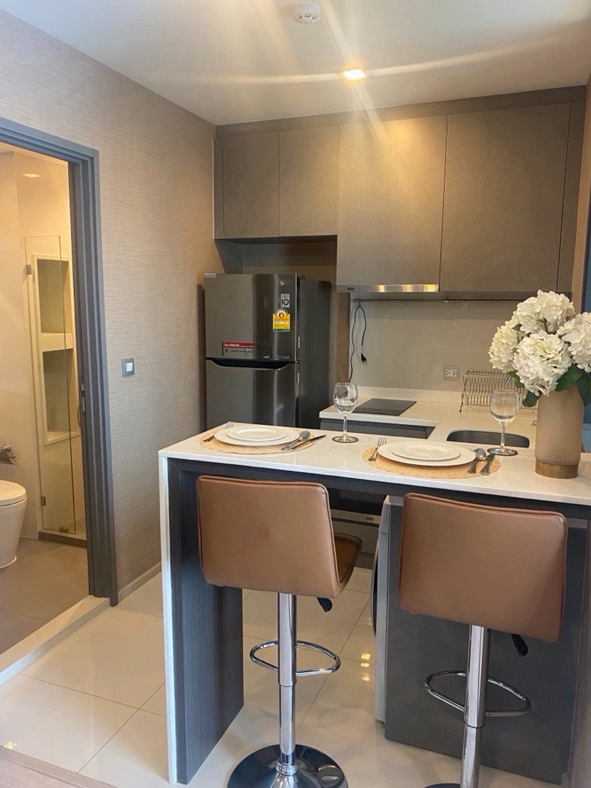 ให้เช่าคอนโด : ให้เช่าด่วน: Rhythm Rangnam (ริธึ่ม รางน้ำ) สนใจต่อรองราคาแอดไลน์ @condo168 (มี @ ข้างหน้าด้วยนะคะ) 