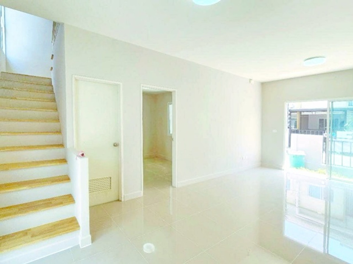 For RentTownhomeRattanathibet, Sanambinna : 4bed 2bath near Sarasas Witaed BangBua Thong School 900m.BangBuaThong LamPho Two story townhome