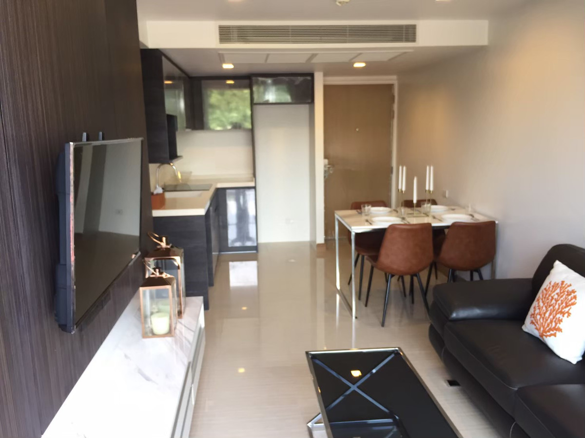 For RentCondoSukhumvit, Asoke, Thonglor : Hot Deal!  2BR at Downtown 49 Sukhumvit | 57 sqm | Near BTS Phrom Phong