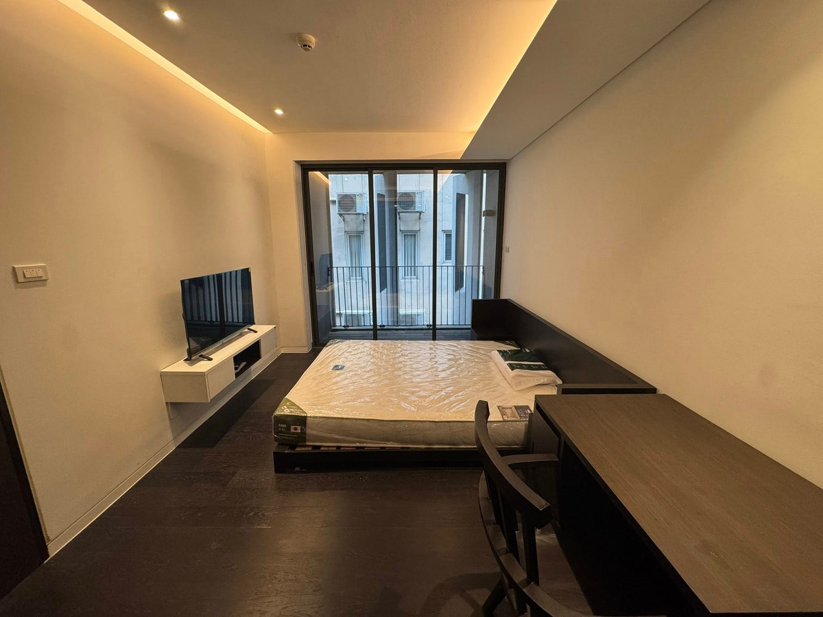 ขายคอนโดสุขุมวิท อโศก ทองหล่อ : Siamese Gioia Sukhumvit 31 / 2 Bedrooms (SALE WITH TENANT), ไซมิส จอยญ่า สุขุมวิท 31 / 2 ห้องนอน (ขายพร้อมผู้เช่า) NA030