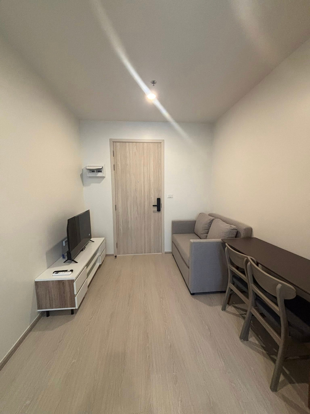 ให้เช่าคอนโดปิ่นเกล้า จรัญสนิทวงศ์ : ⭐️ ️NUE Noble Fai Chai - Wang Lang ⭐️  1ห้องนอน 1 ห้องน้ำ ห้องสวย มีเฟอร์นิเจอร์และเครื่องใช้ไฟฟ้าครบ