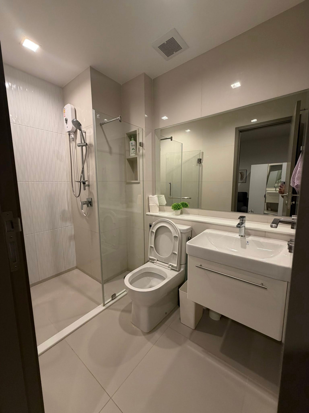 ให้เช่าคอนโดพระราม 9 เพชรบุรีตัดใหม่ RCA : ให้เช่า Life Asoke Hype ราคา 18,000 บาท [MPr260321]