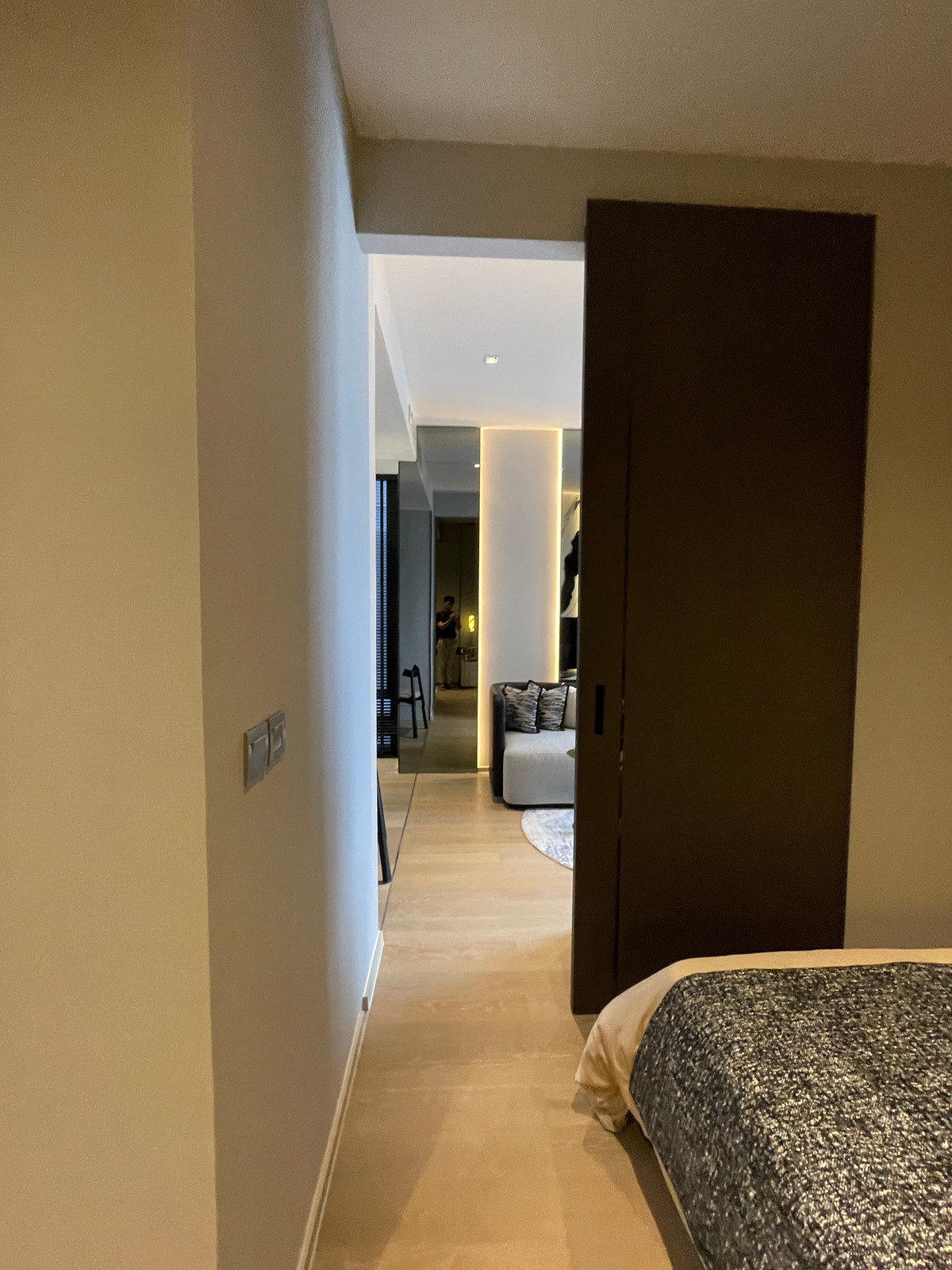 ขายคอนโดสีลม ศาลาแดง บางรัก : [THE PEAK OF SILOM] ASHTON SILOM – Rare 2BR Unit | ชั้น 32 วิวขอบฟ้า ประสบการณ์อยู่คอนโดที่เหมือนอยู่บ้าน 