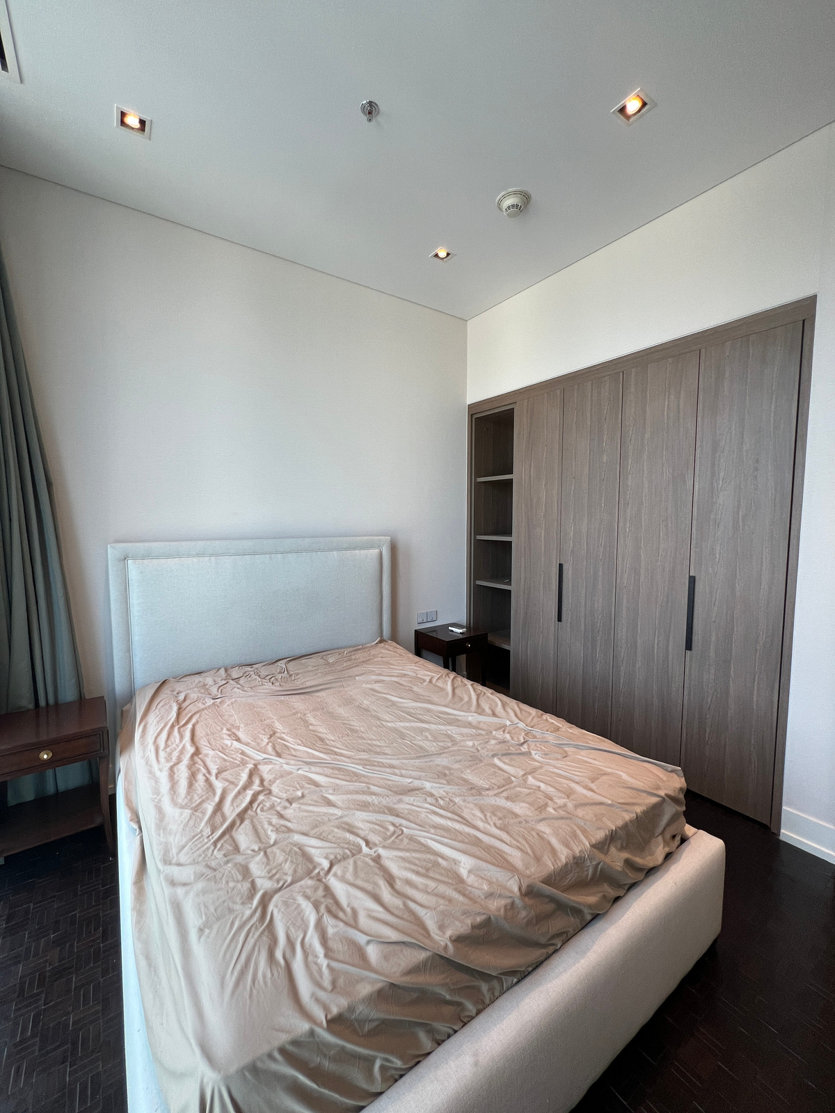 ขายคอนโดสาทร นราธิวาส : 🚨🔥 ขายด่วน | Ritz-Carlton Residences | 3 นอน | 211 ตร.ม. | ชั้น 28 | 65 ล้าน ALL-IN ⚡ ไม่มีค่าโอน ⚡ ไม่มีภาษี ⚡ ไม่มีค่าใช้จ่ายเพิ่ม | ~308K/ตร.ม. เทียบตลาด 440K/ตร.ม. 💰 ต่ำกว่าตลาด 30% 🏙️