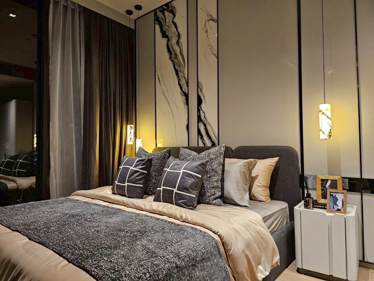 ขายคอนโดสีลม ศาลาแดง บางรัก : ห้องแบบนี้ “หลุดแล้วหลุดเลย” ไม่มีสำรอง ⚡
🔥Rare Item 2Bed 49sq.m. 💰10.72MB.
📞Phat 064-642-8664