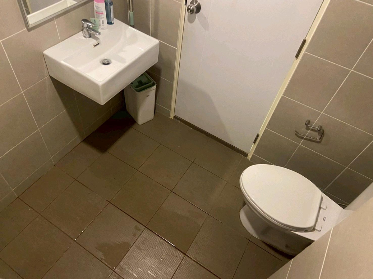 ให้เช่าคอนโดปิ่นเกล้า จรัญสนิทวงศ์ : 🔥ให้เช่าคอนโด ลุมพินี จรัญ-ไฟฉาย🏬 ใกล้MRTจรัญฯ🚆 ตกแต่งสวย พร้อมเฟอร์นิเจอร์ และเครื่องใช้ไฟฟ้าครบครัน✅️ ราคาพิเศษ เพียง 12,000/เดือน ‼️