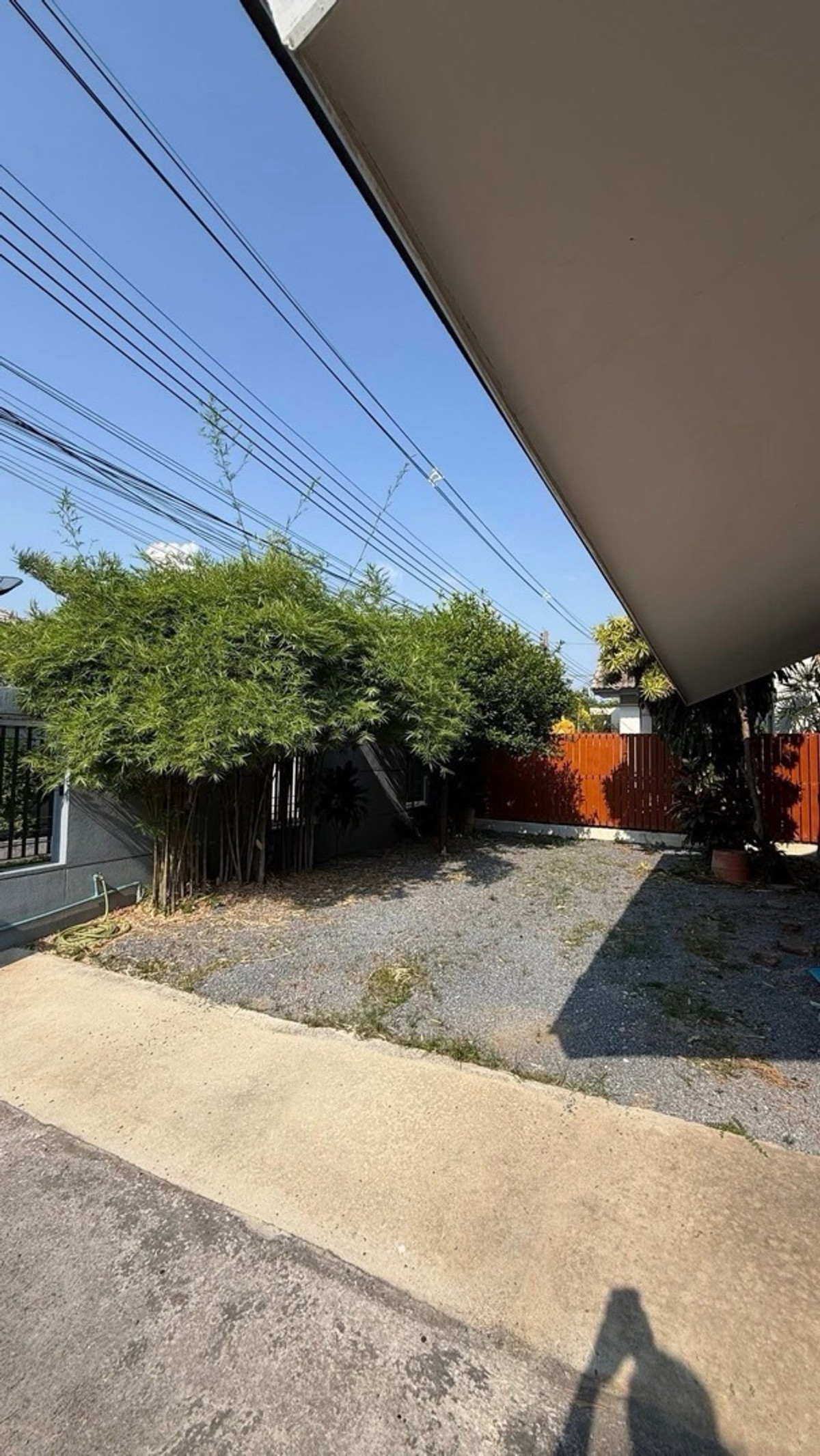 For RentHome OfficeRatchadapisek, Huaikwang, Suttisan : 🏙️For rent, 2-story detached house, Soi Ratchada 32, suitable for living or home office ⚡️🔥