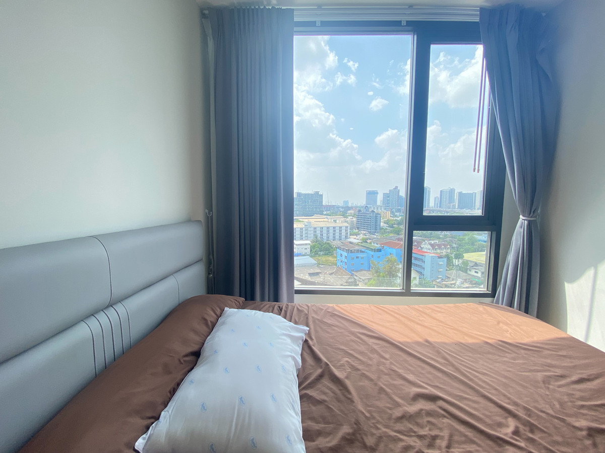 For RentCondoOnnut, Udomsuk : Modern Urban Escape with Stunning Bangkok Skyline Views - Skyline Avenue Sukumvit 64
