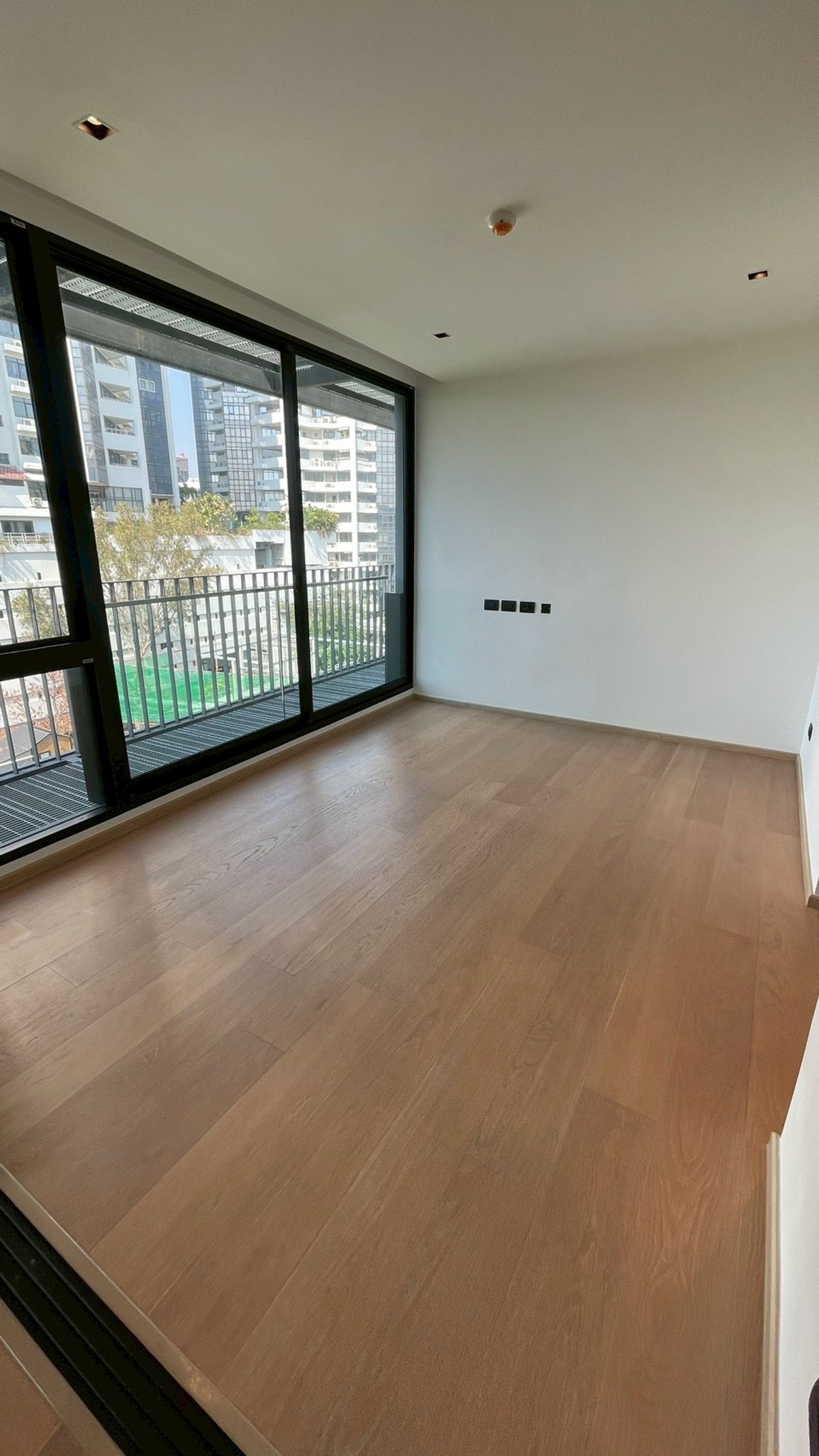 For RentCondoSukhumvit, Asoke, Thonglor : ✨ GT16262 | Empty room for rent at Chalermnit Art De Maison, convenient travel, rooms go very quickly!!