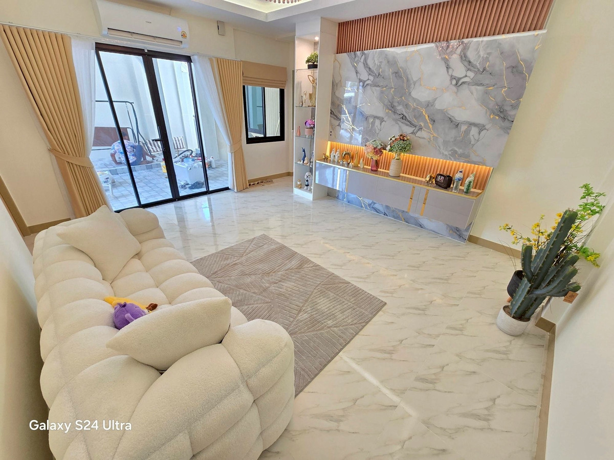 ขายบ้านมีนบุรี-ร่มเกล้า : ขายบ้านเดี่ยว รามคำแหง ม.เคหะธานี 4 สะพานสูง กรุงเทพ ถนนราษฎร์พัฒนา ( ซอยมิสทีน) ตกแต่งสวย พร้อมอยู่