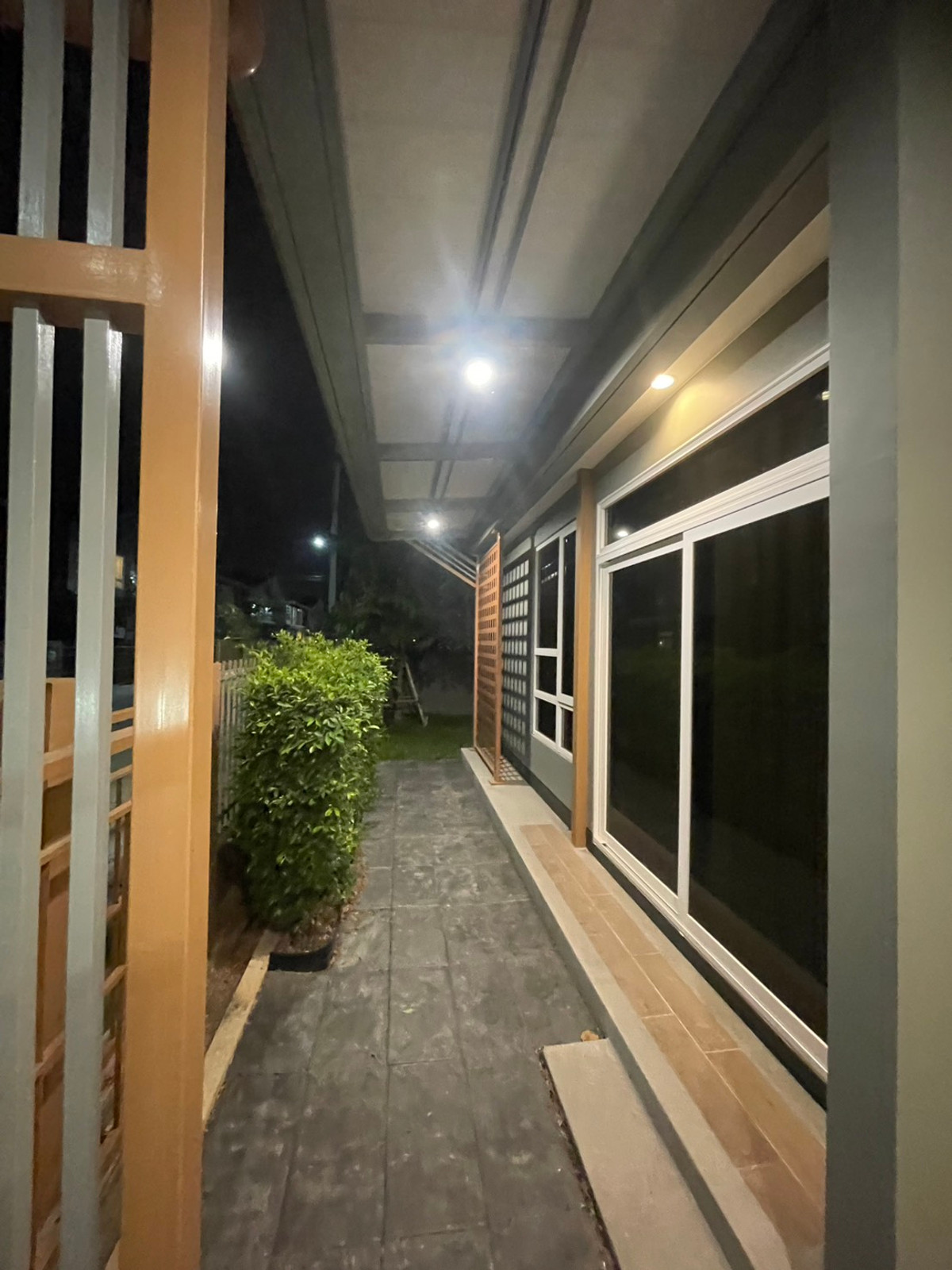 ขายบ้านอยุธยา : ขออนุญาต แอดมินครับ ขายบ้านหมู่บ้าน อณาสิริ อยุธยา 2 เกาะเรียน  บ้านเดี่ยว 4 ห้องนอน 4 ห้องน้ำ 